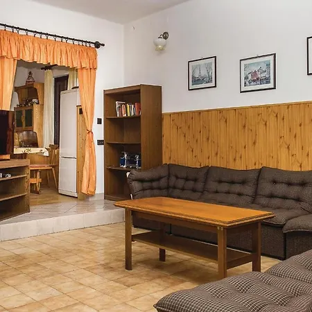 Holiday home Beautiful In W/ Outdoor Swimming Pool And 4 Bedrooms Balatonkeresztur